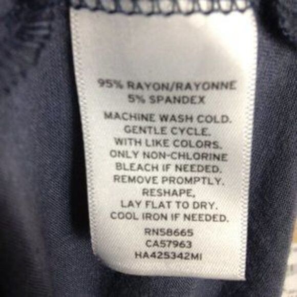 Halogen New Step Hem Crew Neck T-Shirt - Picture 7 of 7